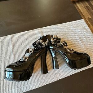 Ellie Platform Mary Jane High Heels in Black Patent